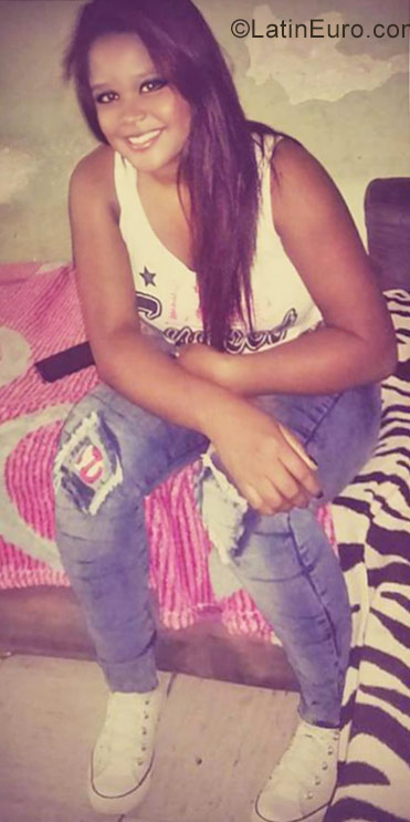 Date this good-looking Colombia girl Nohelia from Cali CO20371