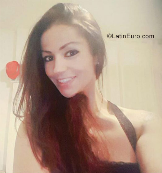 Date this cute Spain girl Jakelin from Alicante ES356