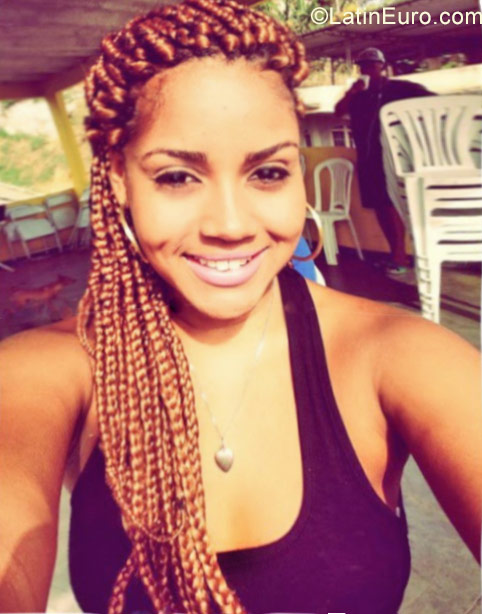 Date this beautiful Brazil girl Dayane from Rio De Janeiro BR9919