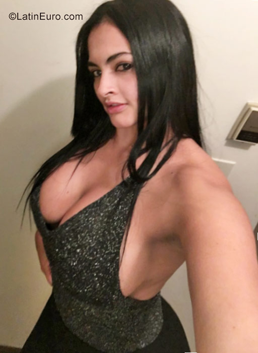 Date this stunning United States girl Marcela from Bridgeport CO20489