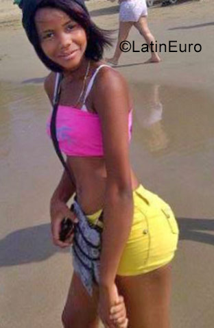 Date this tall Dominican Republic girl Marina from Santo Domingo DO27906