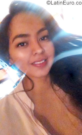 Date this charming Colombia girl Jennifer from Cali CO20772