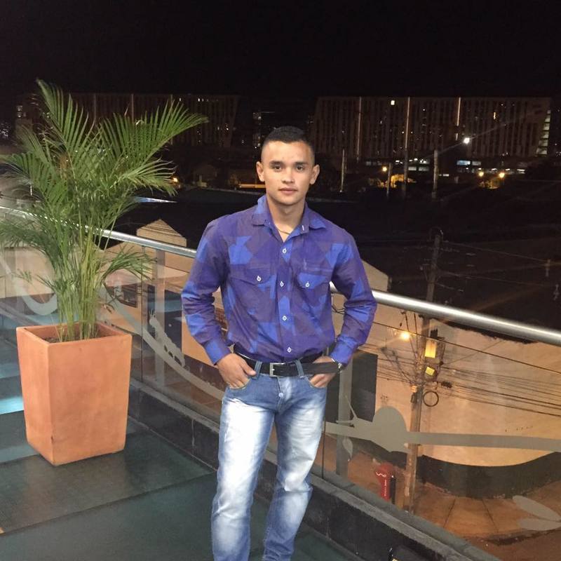 Date this exotic Colombia man Steven Fernande from Bogota CO20894