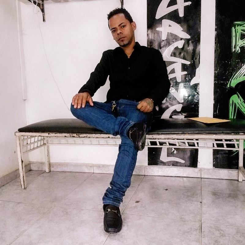 Date this tall Dominican Republic man Andres rafael s from Santiago De Los Caballero DO28151