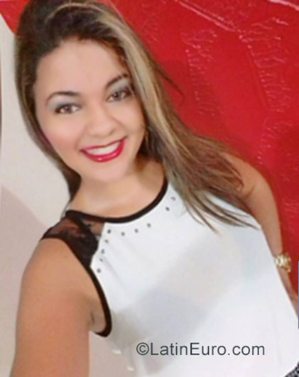 Date this exotic Brazil girl Adrianny from Foriano BR9969