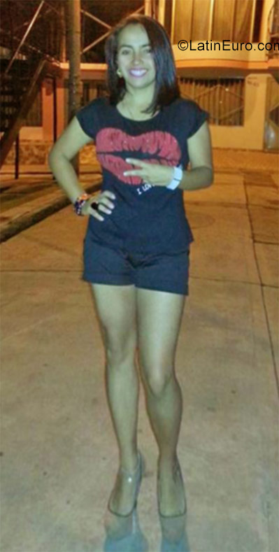Date this tall Colombia girl Maria jose from Cali CO20992