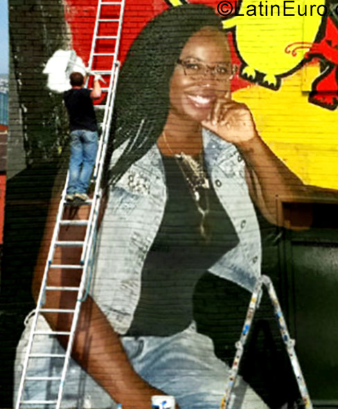 Date this athletic Colombia girl Yamileth from Cali CO21197