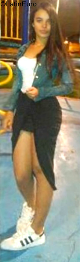 Date this charming Colombia girl Bibiana from Bogota CO21253