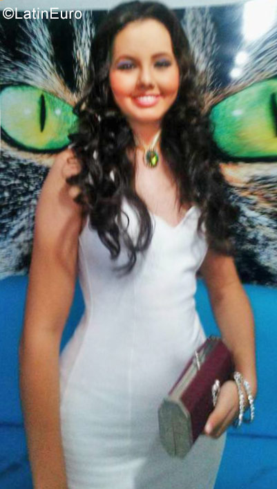 Date this fun Colombia girl Maria from Barranquilla CO21275