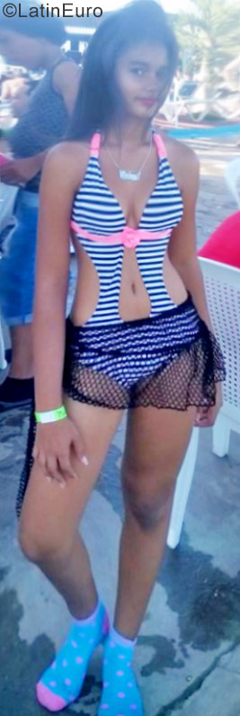 Date this exotic Dominican Republic girl Maciel from Santiago DO28567