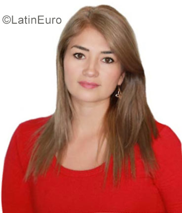 Date this tall Colombia girl Liliana from Manizales CO21350