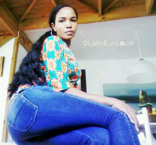 Date this charming Dominican Republic girl Ana Maria from Juan Dolio DO28579
