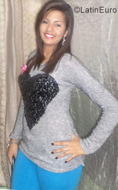 Date this lovely Venezuela girl Mei from Caracas VE853
