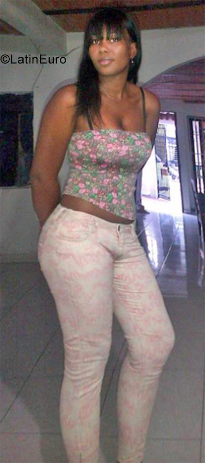 Date this cute Colombia girl Ana maria from Cali CO24612
