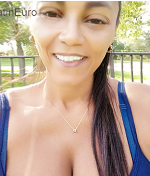 Date this attractive Brazil girl Vera from Sao Paulo BR10060