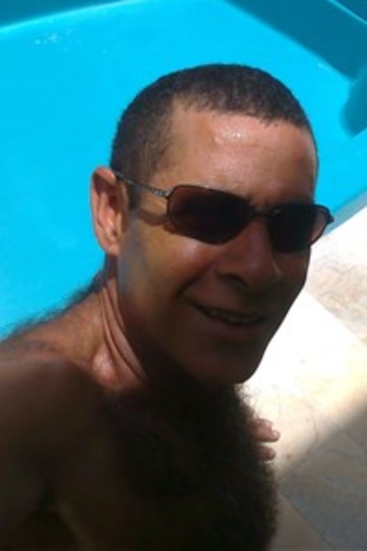 Date this young Brazil man Saulo from Governador Valadares BR10061