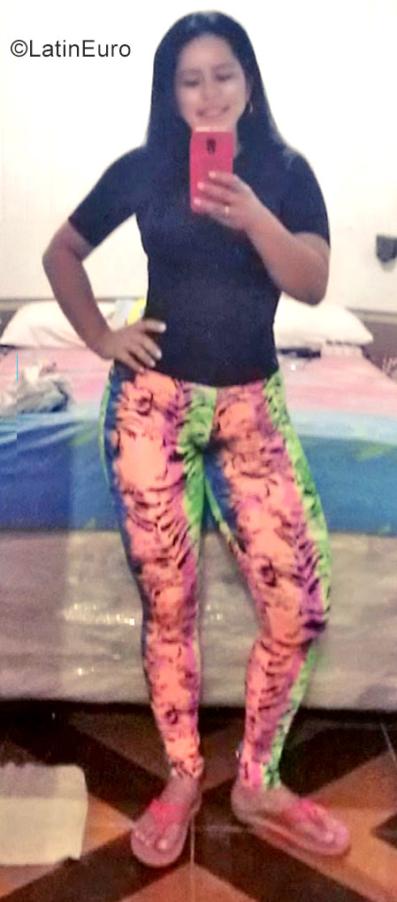 Date this beautiful Brazil girl Lucilene from codajas BR10062