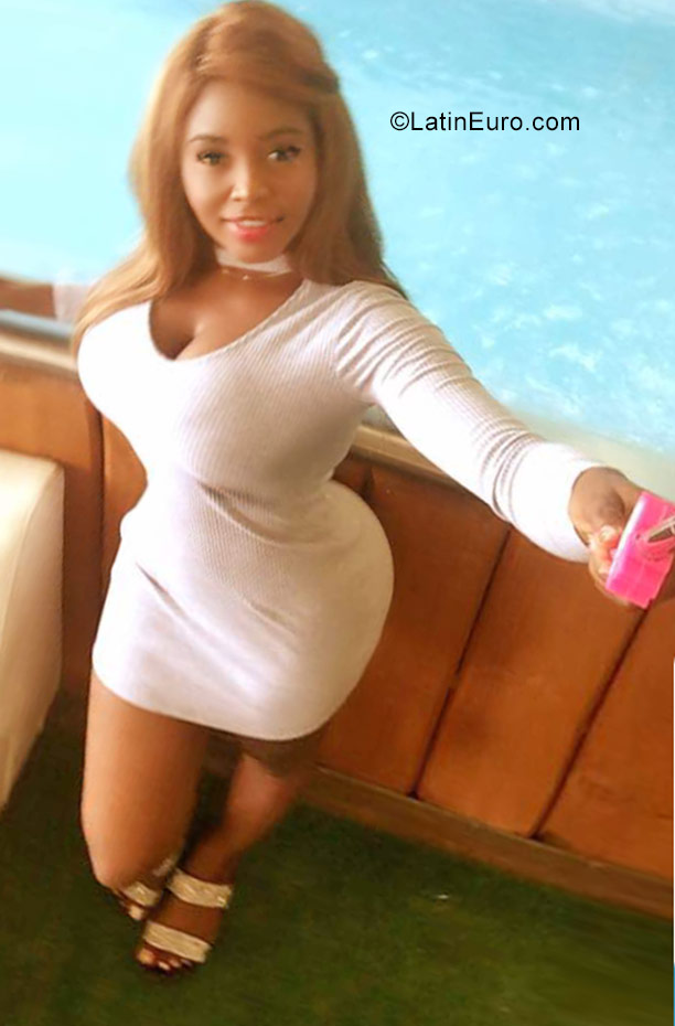 Date this passionate Spain girl Natasha from Madrid ES372