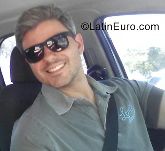 Date this foxy Brazil man Eduardo from Sao Paulo BR10078