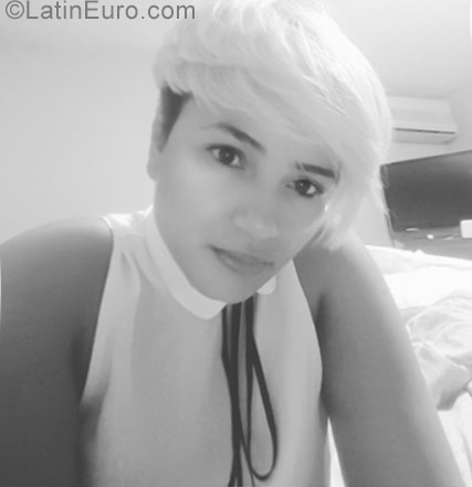 Date this sultry Dominican Republic girl Monica from Santo Domingo DO29125