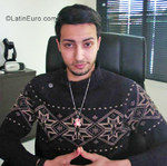 pretty United States man  from Los Angeles US18242