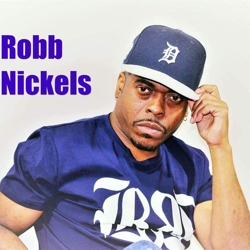 Date this young United States man Robert from Clinton Twp US18266