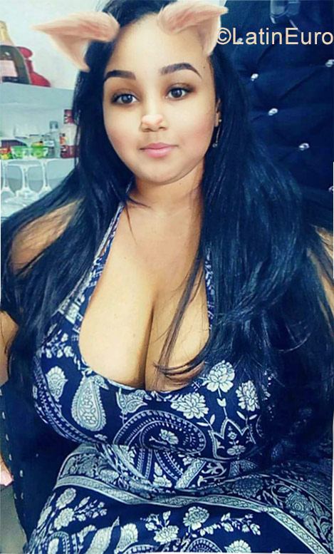 Date this sultry Dominican Republic girl Naze from Santo Domingo DO29268