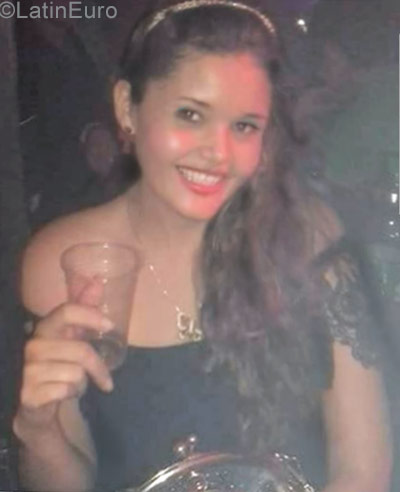Date this delightful Colombia girl Marecela from Florencia CO21887