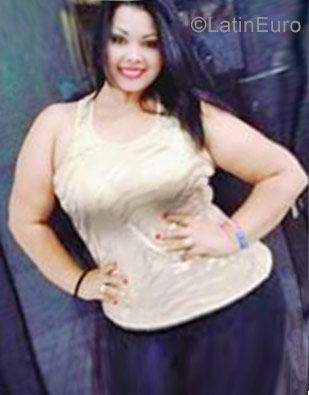 Date this stunning Dominican Republic girl Amanda from Santo Domingo DO29435