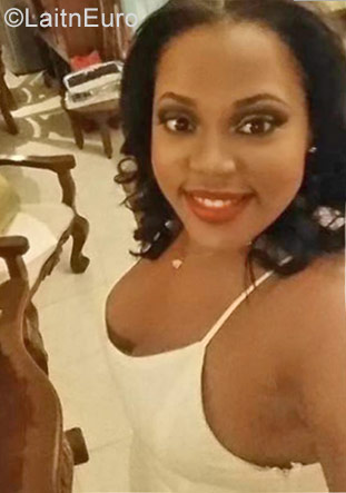 Date this georgeous Dominican Republic girl YASMAL from Santiago DO29482