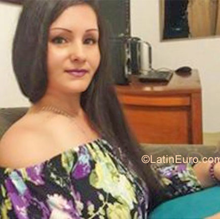 Date this fun Colombia girl Esperanza from Cali CO21942