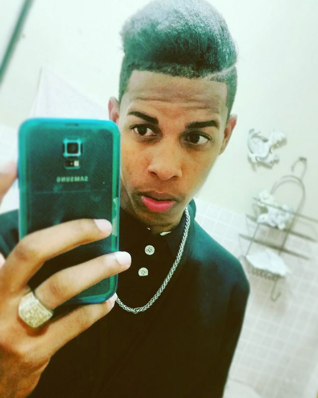 Date this stunning Dominican Republic man Leoni santana from Santo Domingo DO29525