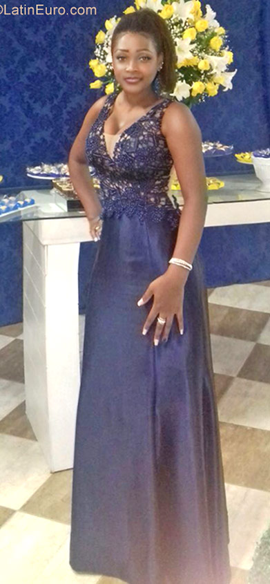 Date this funny Brazil girl Raka from Rio De Janeiro BR10129