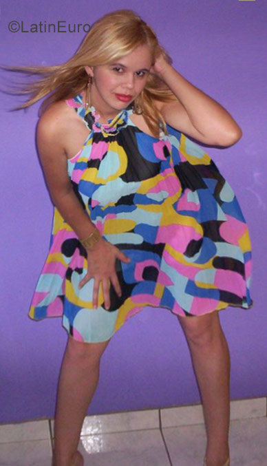 Date this passionate Brazil girl Silvane from Ponte Nova BR10484