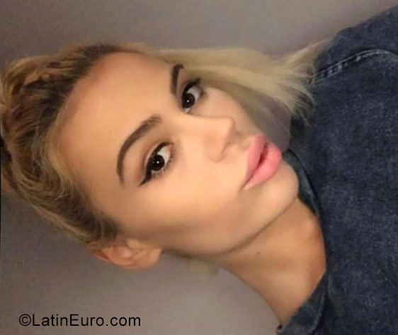 Date this young Dominican Republic girl La nena from Santo Domingo DO29684