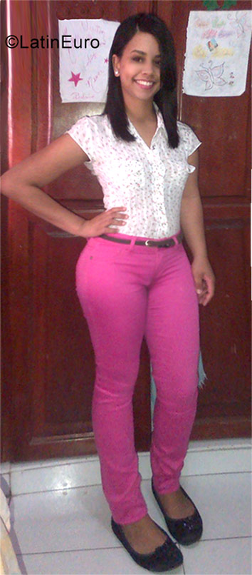 Date this passionate Dominican Republic girl Maite from Santo Domingo DO29716