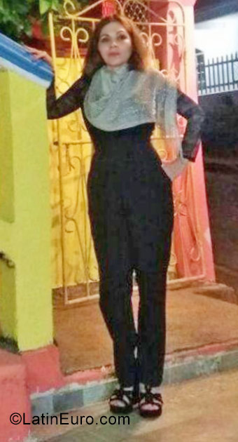 Date this athletic Colombia girl Ligia from Bogota CO22046