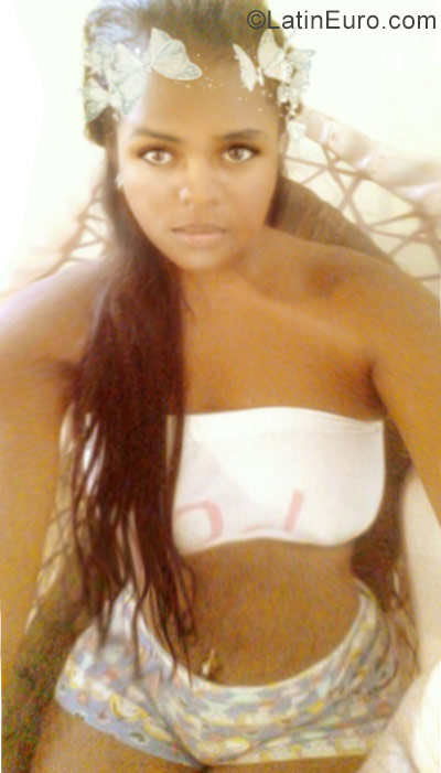 Date this voluptuous Dominican Republic girl Rosa from Santo Domingo DO29730