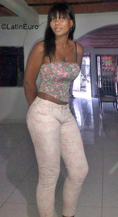 Date this cute Colombia girl Ana maria from Cali Valle CO22065