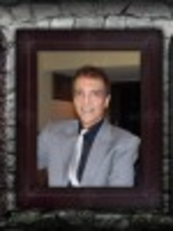 Date this young United States man Marco10 from San Diego US18477