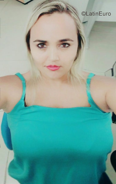 Date this fun Brazil girl Michelle from Cuiaba BR10204