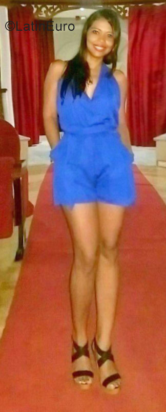 Date this good-looking Colombia girl Milena from Cartagena CO22138