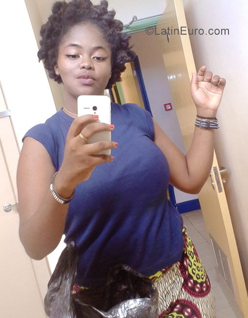 Date this passionate Saint Vincent and the Grenadines girl Gad100 from Kingstown VC8