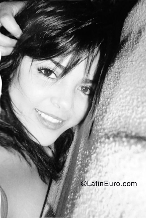 Date this georgeous Colombia girl Agua santa from Pereira CO22178