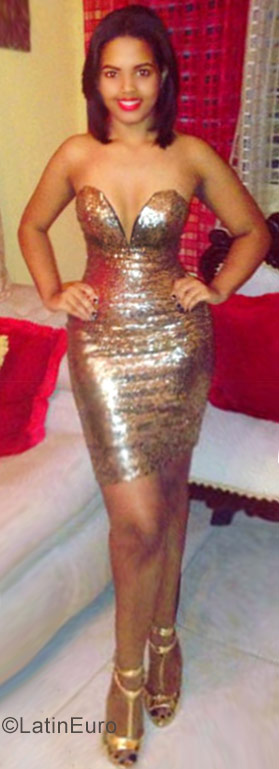 Date this hot Dominican Republic girl Jennifer from Santo Domingo DO30011