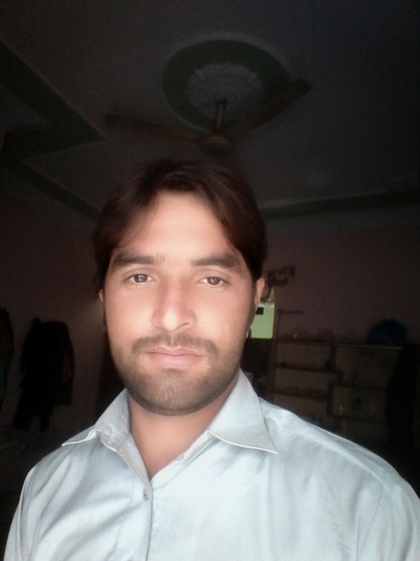 Date this voluptuous Pakistan man Shahzad from Multan PK120
