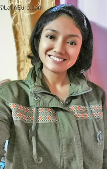 Date this stunning Peru girl Myriam from Lima PE1107