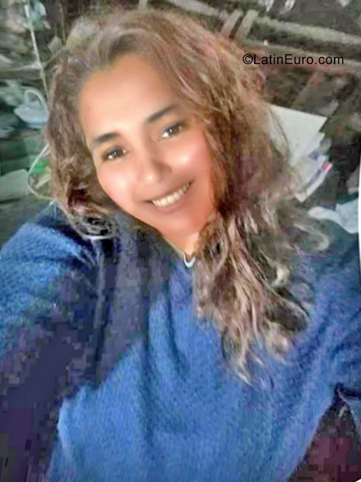 Date this charming Peru girl Karen from Lima PE1111