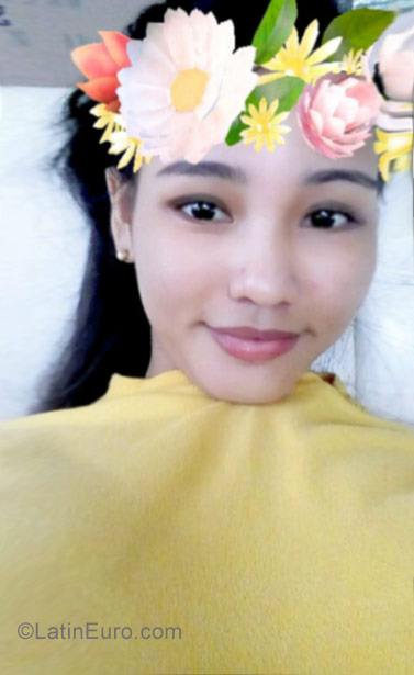 Date this charming Philippines girl Laica from Tacloban City PH979