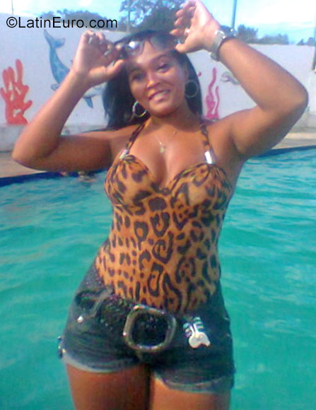 Date this passionate Brazil girl Rosangela from Recife BR10266